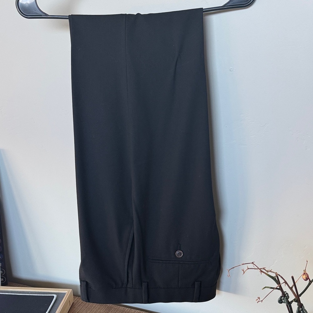 Amazon Essentials Men's Black Dress Pants